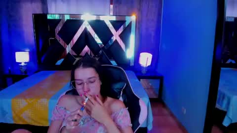 Snapshot of linda4petite chatting on 24, 7, 2026 Linda online show from 24, 7, 2026