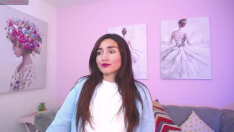 Maria Paula online show from 1, 3, 2025