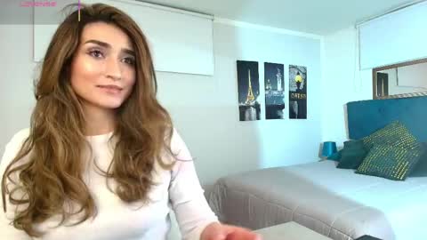 Maria Paula online show from 23, 5, 2026