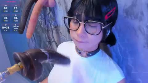 Snapshot of linda_sofi__ chatting on 9, 7, 2026 linda_sofi__ online show from 9, 7, 2026