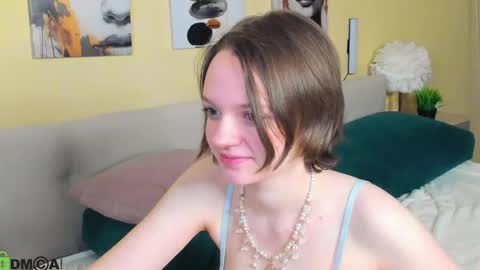 Snapshot of lindaa_bell chatting on 5, 5, 2026 My real name is Olivia online show from 5, 5, 2026