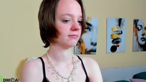Snapshot of lindaa_bell chatting on 10, 5, 2026 My real name is Olivia online show from 10, 5, 2026
