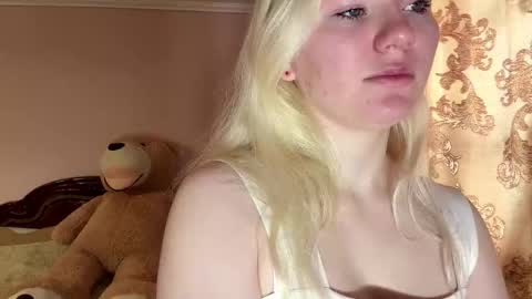 Luna online show from 12, 1, 2026