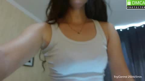 Snapshot of lindaernestine chatting on 7, 6, 2026 LindaErnestine online show from 7, 6, 2026