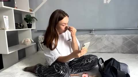 Snapshot of lindseytammo chatting on 3, 10, 2025 Kate online show from 3, 10, 2025