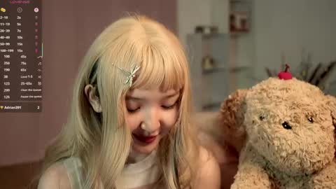 Snapshot of linhmew chatting on 10, 5, 2026 Linh - online show from 10, 5, 2026
