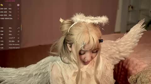 Snapshot of linhmew chatting on 23, 5, 2026 Linh - online show from 23, 5, 2026