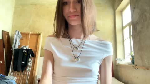 Snapshot of linseydepolito chatting on 13, 5, 2026 Kris online show from 13, 5, 2026