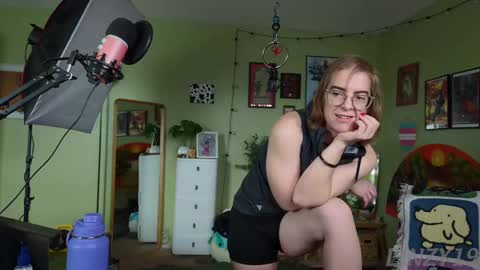 Snapshot of linzy19 chatting on 20, 2, 2025 Linzy19 online show from 20, 2, 2025