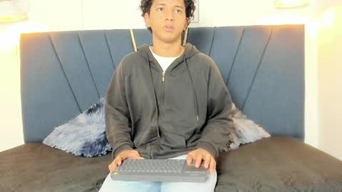 lio18_cum online show from 2, 4, 2026