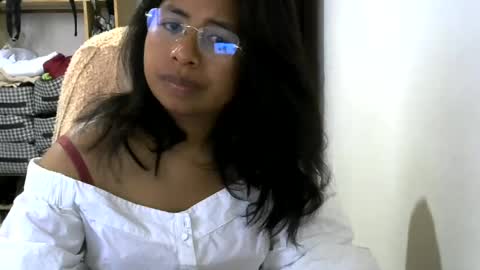 liora online show from 7, 7, 2026