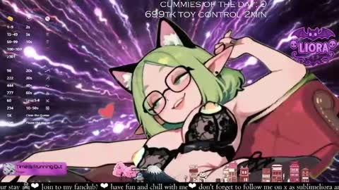 Snapshot of liorasublime chatting on 23, 5, 2026 im Liora uwu online show from 23, 5, 2026