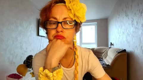 Liora Weiss online show from 13, 5, 2026