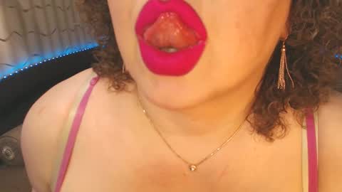 LIpsAddiction online show from 4, 3, 2025