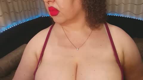 Snapshot of lipsaddiction chatting on 8, 2, 2026 LIpsAddiction online show from 8, 2, 2026