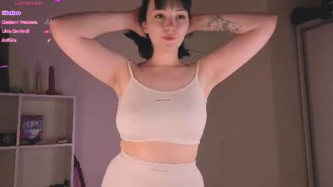 Snapshot of lirara chatting on 17, 6, 2026 lirara online show from 17, 6, 2026