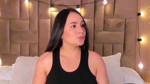 Snapshot of lisa_baker1 chatting on 7, 3, 2025 Lisa Baker online show from 7, 3, 2025