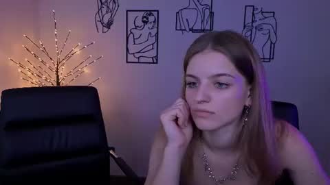 Snapshot of lisa_dark_ chatting on 10, 7, 2026 Lisa online show from 10, 7, 2026
