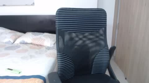 Lisa Santos online show from 3, 2, 2025