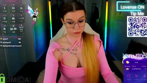 Snapshot of lisa_rabbit chatting on 8, 6, 2026 lisa_rabbit online show from 8, 6, 2026