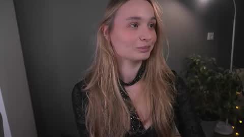 Elisabeth or Lisa online show from 19, 12, 2025