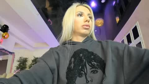 onlyfans-lisaakira instagram-lisaakira9  twitter-lisaakira4 online show from 1, 12, 2025