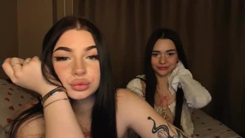 Lisa and Den online show from 4, 12, 2025