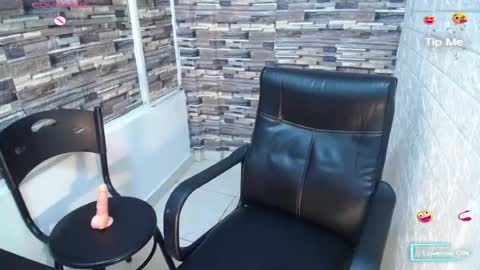 Snapshot of lisaatits chatting on 19, 5, 2026 liss online show from 19, 5, 2026