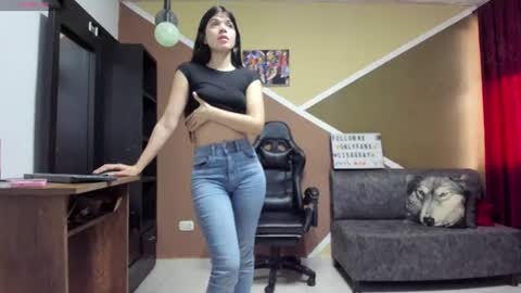 Lisa Gray Independent Model online show from 22, 7, 2026
