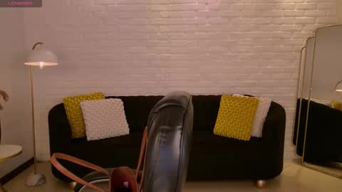 LISA MONROE online show from 12, 1, 2026