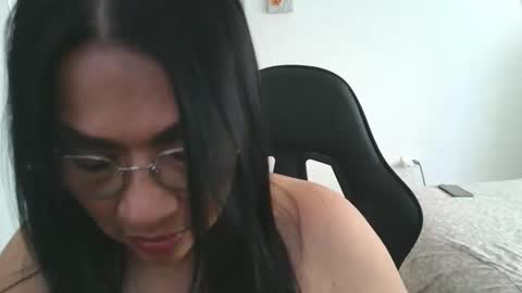 Lissafeethot online show from 14, 12, 2025