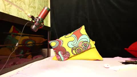 Lissa Ross online show from 5, 12, 2024