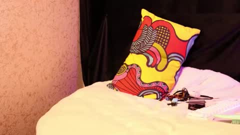 Lissa Ross online show from 21, 2, 2025