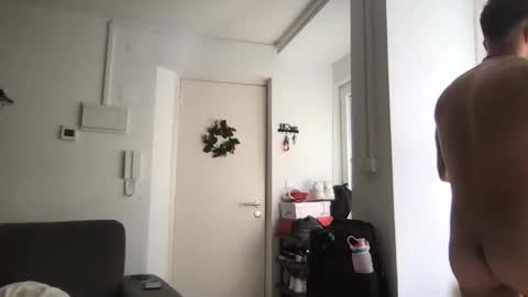 litlelover online show from 5, 4, 2026