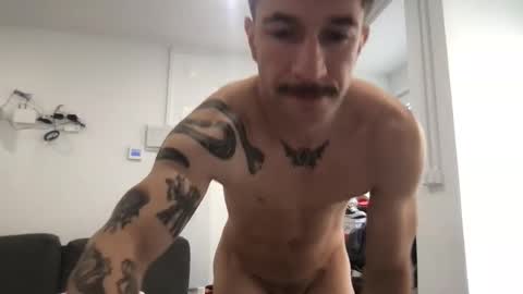 litlelover online show from 11, 4, 2026