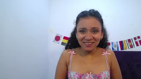 Snapshot of little18doll chatting on 5, 7, 2026 little18doll online show from 5, 7, 2026