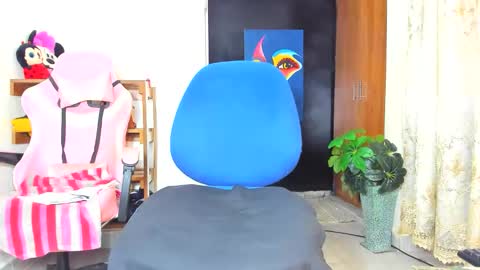 little_africa online show from 8, 11, 2025