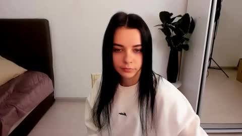 Snapshot of little_ami_ chatting on 8, 4, 2026 Ami online show from 8, 4, 2026