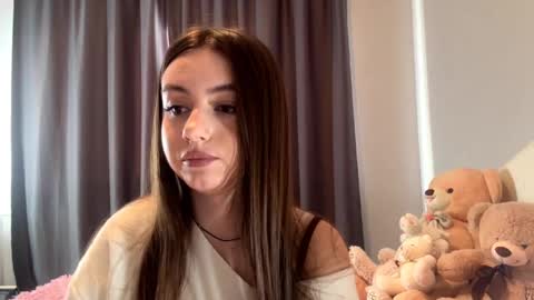 Snapshot of little_anioneta chatting on 27, 9, 2025 Catherine online show from 27, 9, 2025