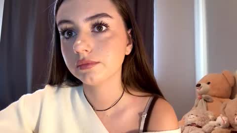Snapshot of little_anioneta chatting on 30, 9, 2025 Catherine online show from 30, 9, 2025