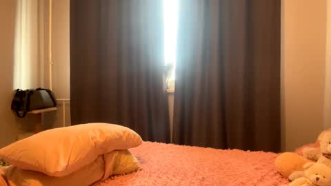 Snapshot of little_anioneta chatting on 8, 10, 2025 Catherine online show from 8, 10, 2025