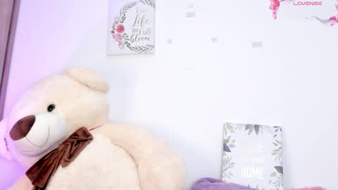    online show from 27, 3, 2026