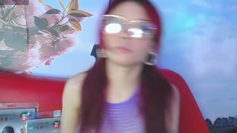 Snapshot of little_ellie_1 chatting on 24, 4, 2026 Ellie online show from 24, 4, 2026