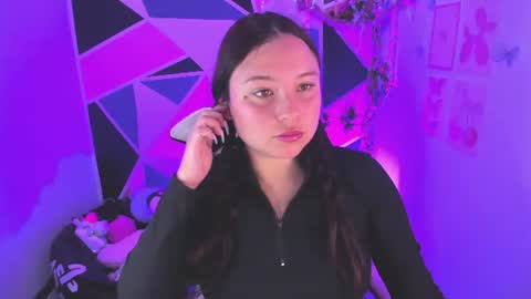 Snapshot of little_emma0 chatting on 10, 7, 2026 Carol online show from 10, 7, 2026