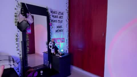 kayla  Instagram kayla 71082 online show from 30, 3, 2026