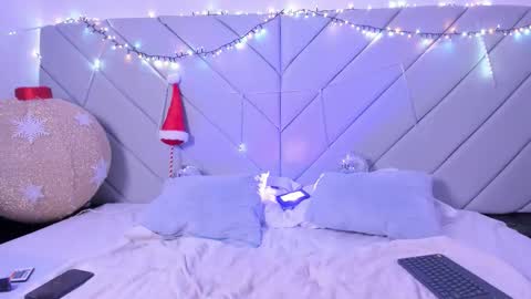 little_kris1 online show from 13, 11, 2025