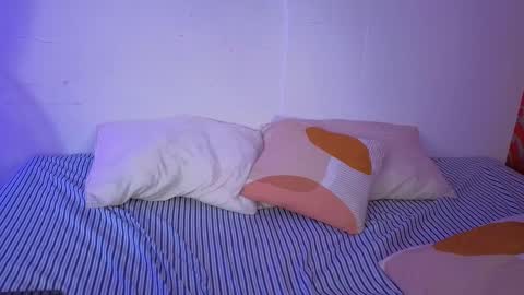 little_lilith_apple online show from 5, 10, 2025