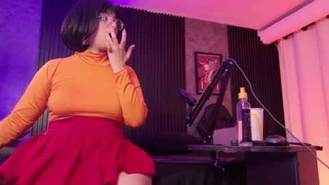 Snapshot of little_maeve chatting on 1, 2, 2025 Maeve  online show from 1, 2, 2025