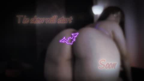 Snapshot of little_maeve chatting on 15, 10, 2025 Maeve  online show from 15, 10, 2025