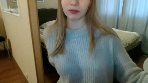 Snapshot of little_mariaa chatting on 2, 11, 2025 Maria online show from 2, 11, 2025